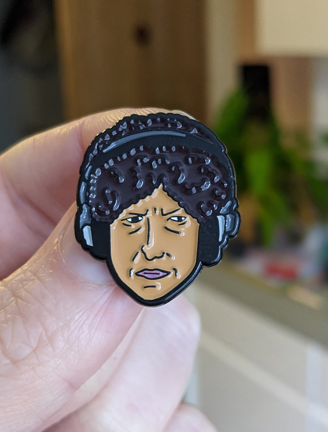 We Are The World Pin bob dylan held
